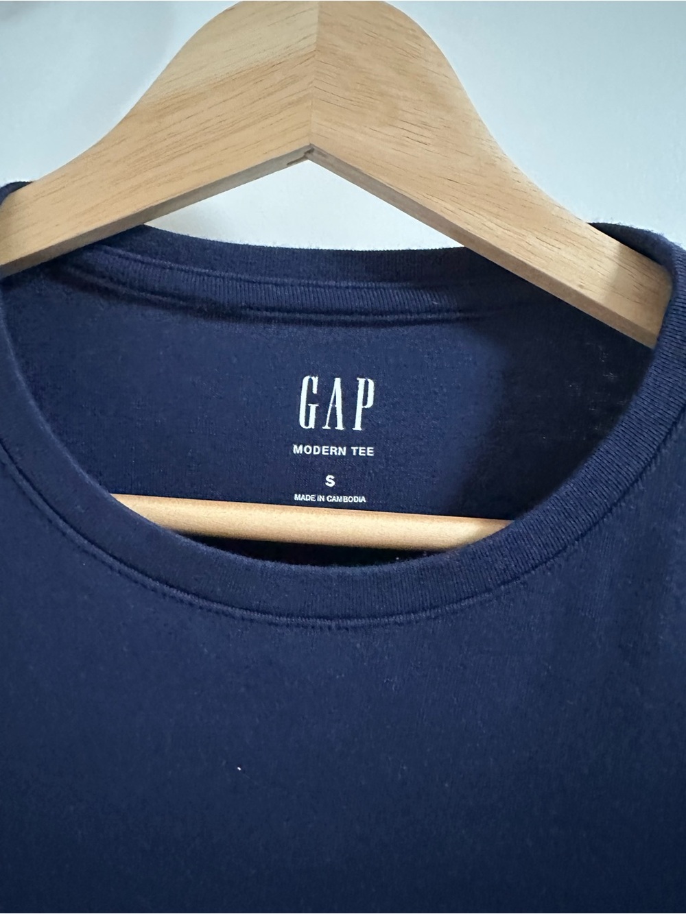 GAP Solid Navy Crewneck Tee